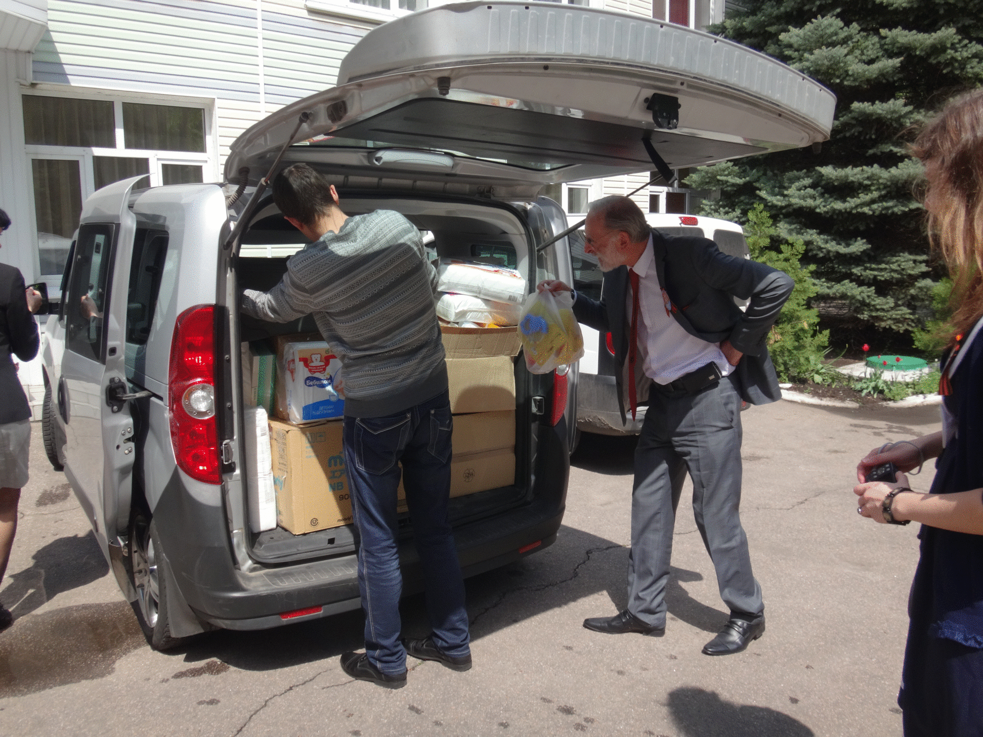 Distribution au centre du Dr Jilichine