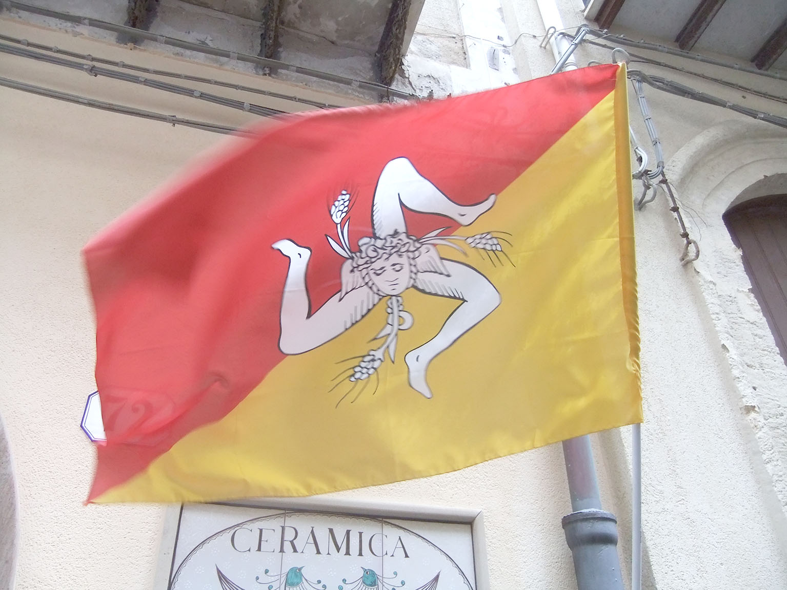 Original drapeau de la région autonome de Sicile © Jean-Claude Rolinat